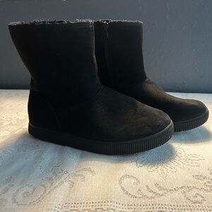5 for $25 - Cat & Jack Black Kids Boots